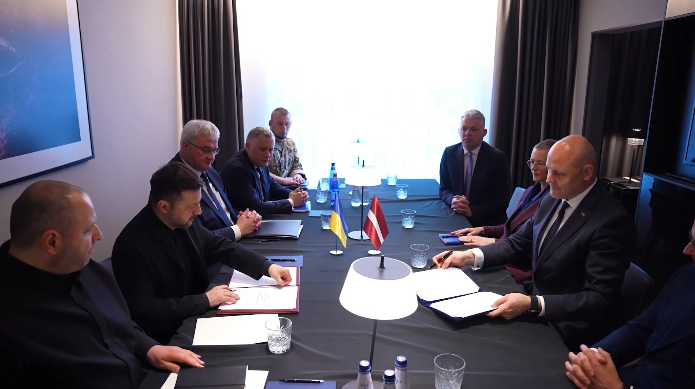 Президент України Зеленський та новий прем'єр Латвії Кулбергс підписали Drone Deal